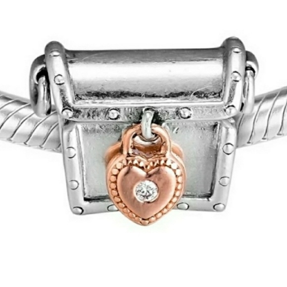 Pandora Club charm. - Picture 5 of 8
